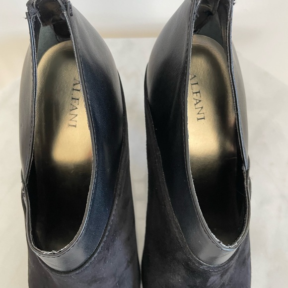 Alfani suede and leather booties - Picture 4 of 5